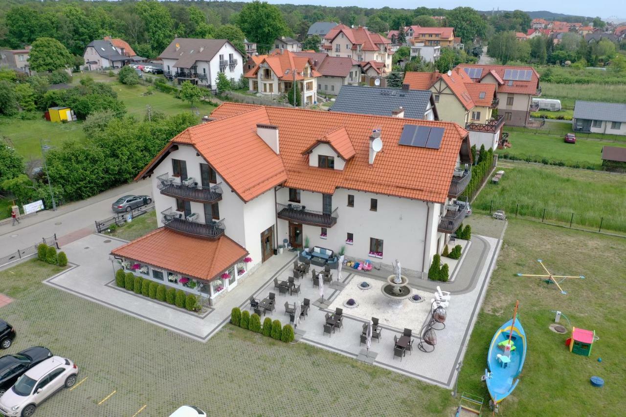 Pensjonat Riwiera Z Widokiem Na Zalew Wislany Krynica Morska Exterior foto